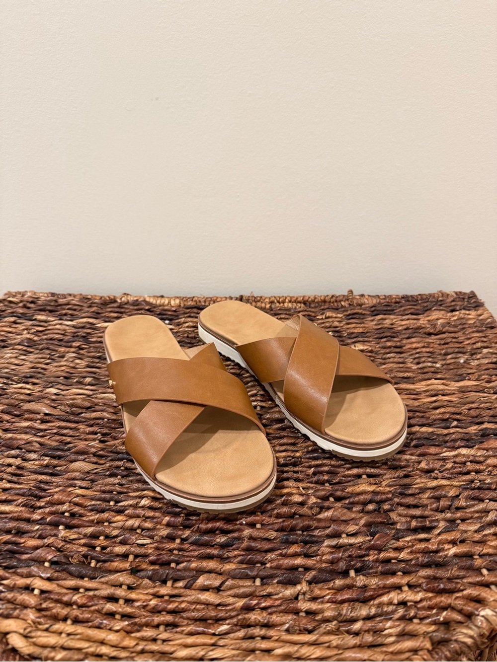 Catherine Malandrino Tan Leather Crisscross Slide Sandals